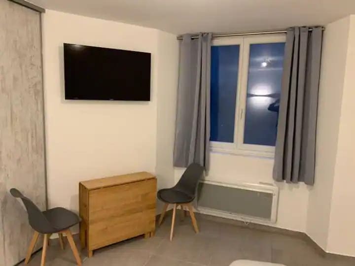 Location d'un logement entier : grand appartement de 3 chambres en hyper centre ville de Chambéry